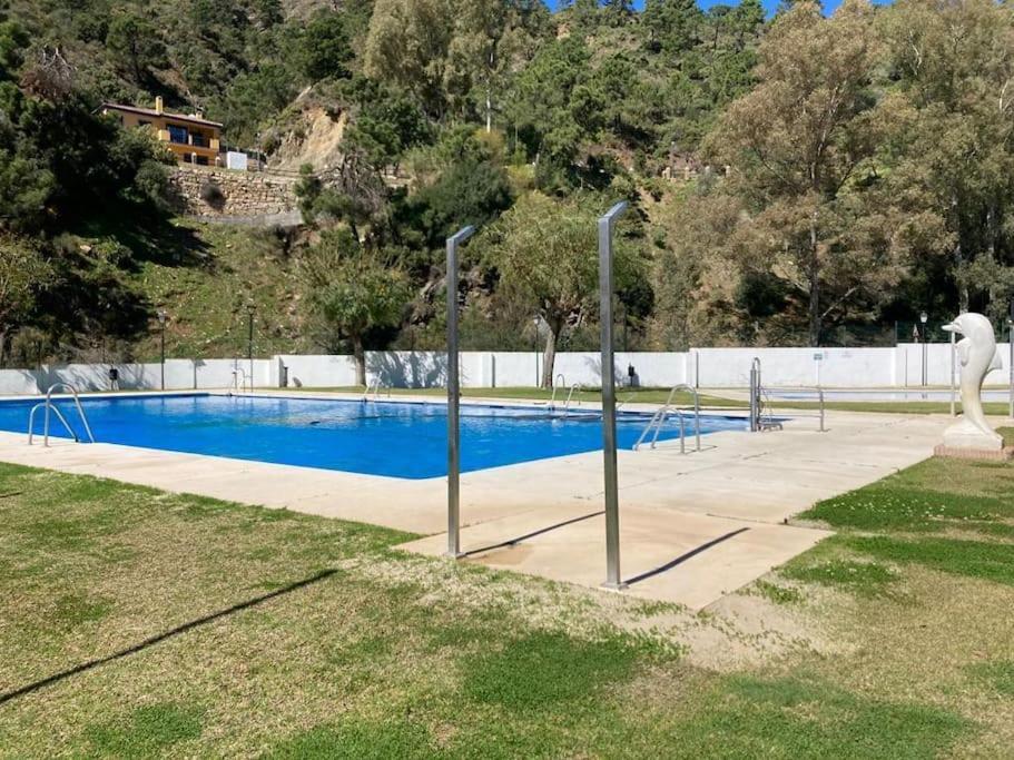 شقة Duplex Tematico Andaluz Con Agradable Terraza - El Mirador De Benahavis 2 المظهر الخارجي الصورة