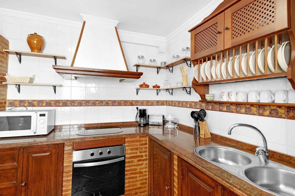 شقة Duplex Tematico Andaluz Con Agradable Terraza - El Mirador De Benahavis 2 المظهر الخارجي الصورة